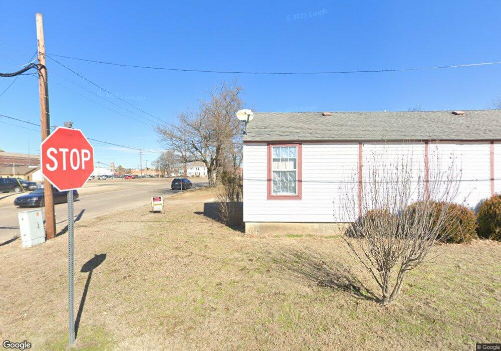 286 W Claremore St, Claremore, OK 74017 - photo 1