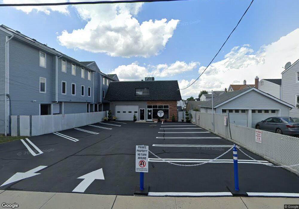 107 Stuyvesant Ave unit 2nd Floor, Lyndhurst, NJ 07071 - photo 1