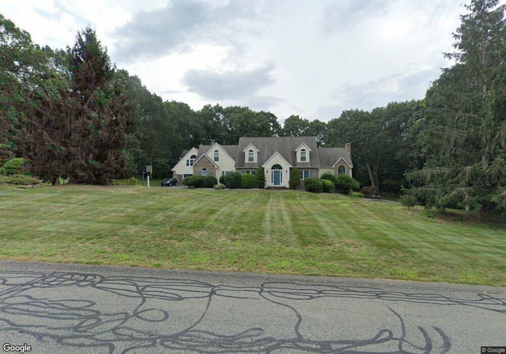 95 Comstock Dr, Wrentham, MA 02093 - photo 1