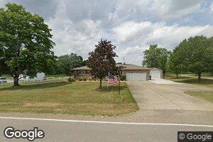 8645 Columbus Rd, Louisville, OH 44641