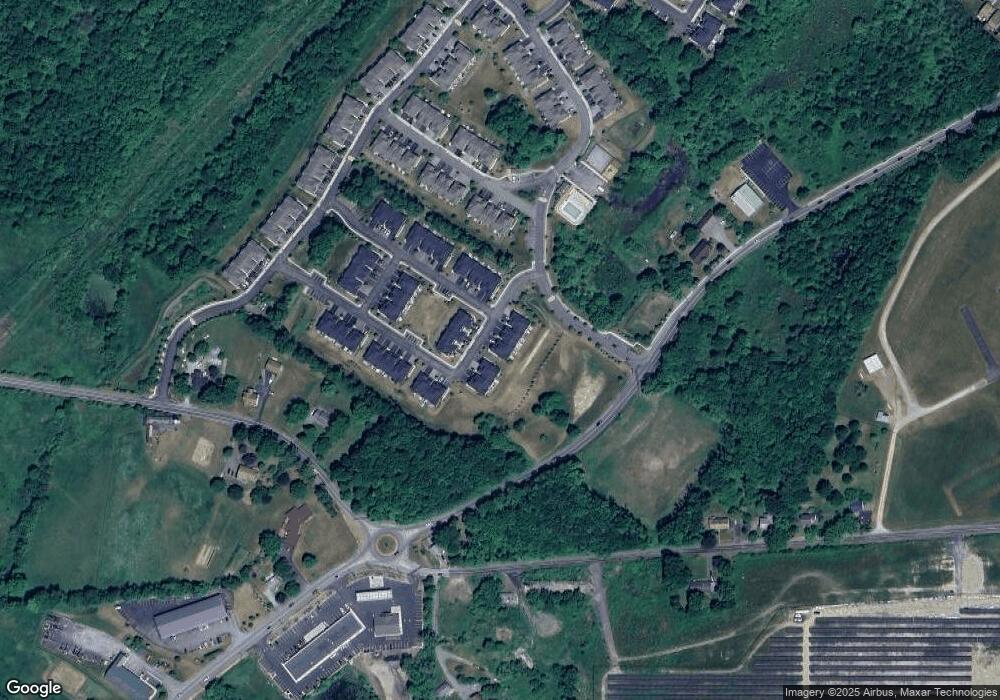 9 Lindentree Ln, Middletown, NY 10940 - photo 1