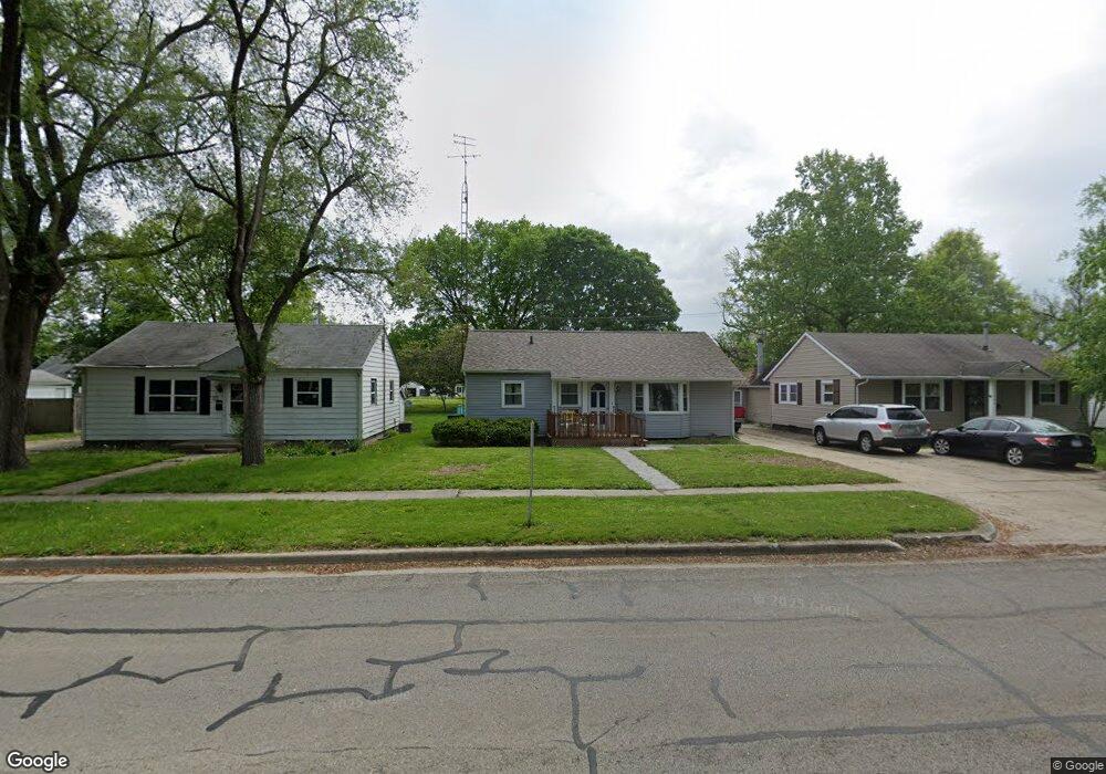 1300 S 14th St, Mattoon, IL 61938 - photo 1