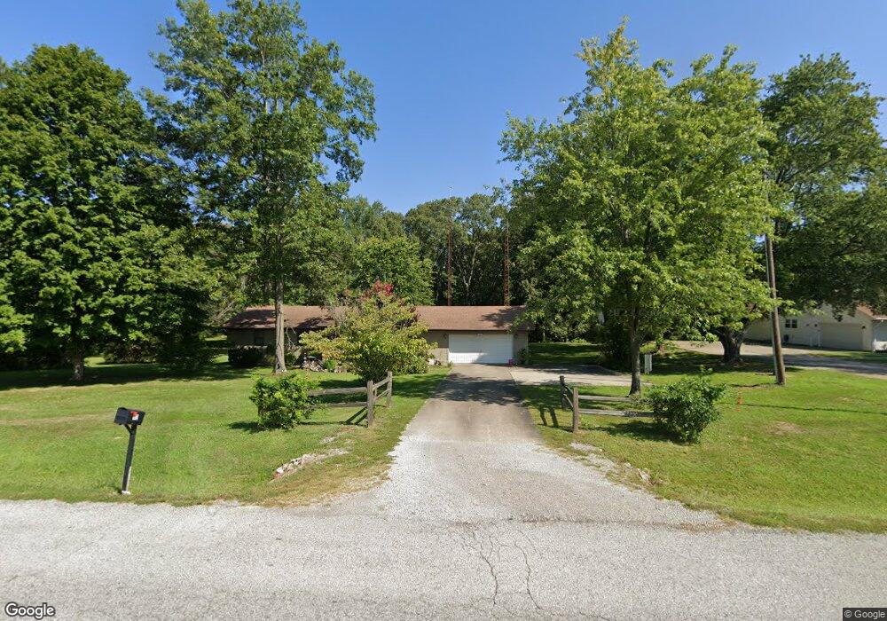 1412 Barnett Rd, Harrisburg, IL 62946 - photo 1