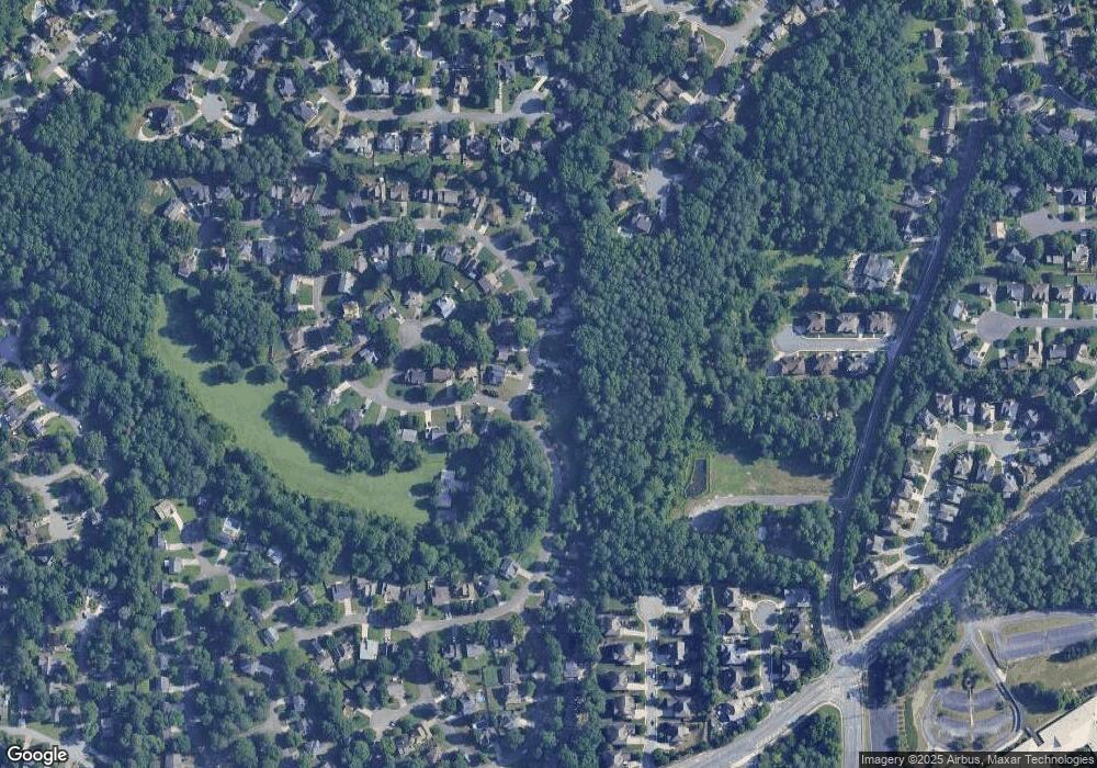 10665 Willow Meadow Cir, Alpharetta, GA 30022 - photo 1