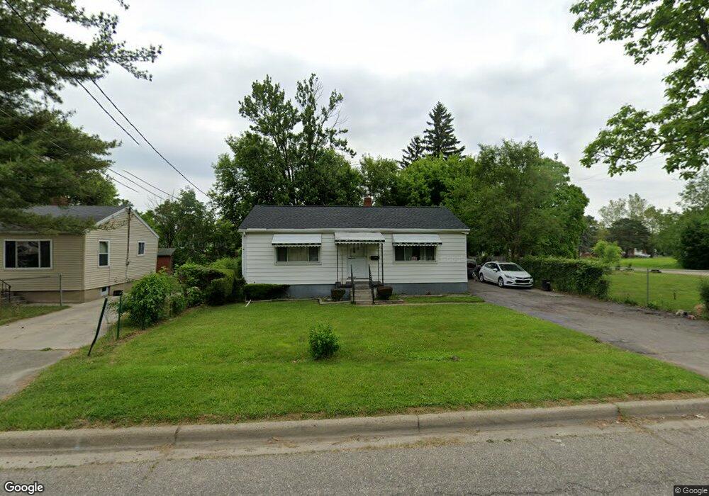 1272 W Kurtz Ave, Flint, MI 48505 - photo 1