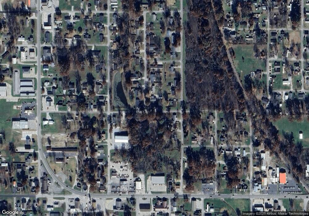 976 C St NW, Linton, IN 47441 - photo 1