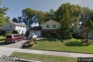 100 Nottingham Rd, New Hyde Park, NY 11040
