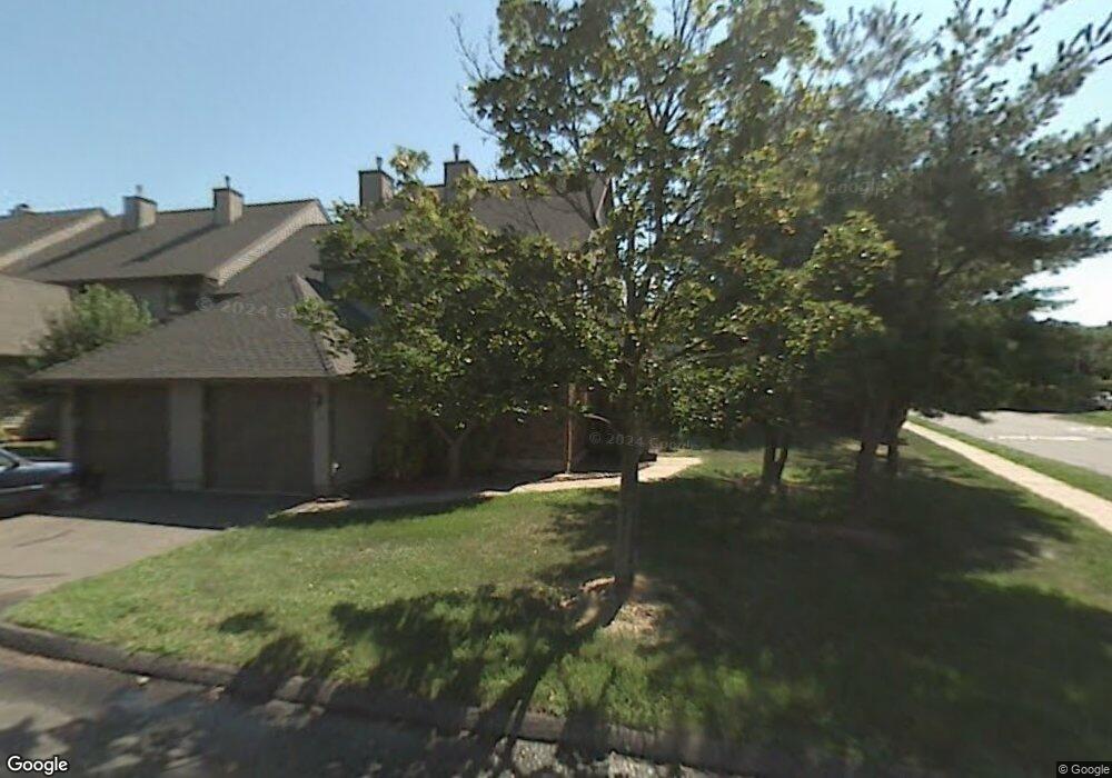 4 Fox Run Ct, Newington, CT 06111 - photo 1