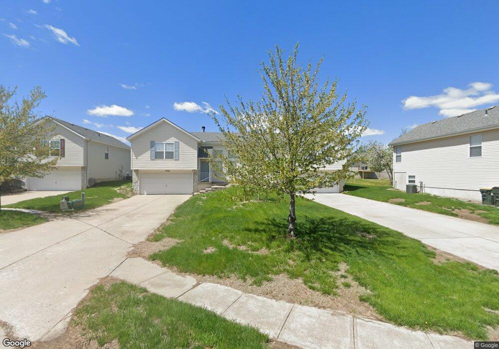 8928 Allman Rd, Lenexa, KS 66219 - photo 1