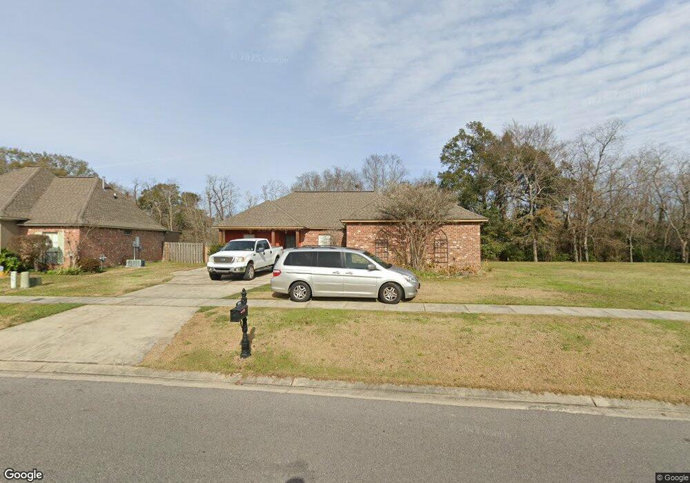 2559 Woodbend Ave, Zachary, LA 70791 - photo 1