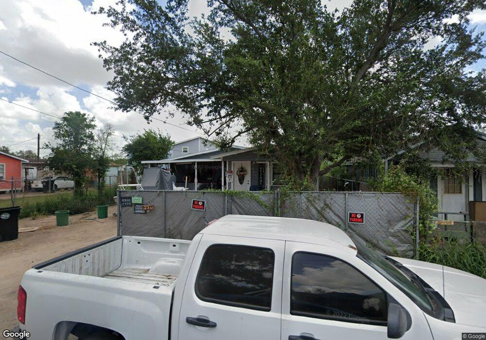 221 N Palmas St, Weslaco, TX 78596 - photo 1