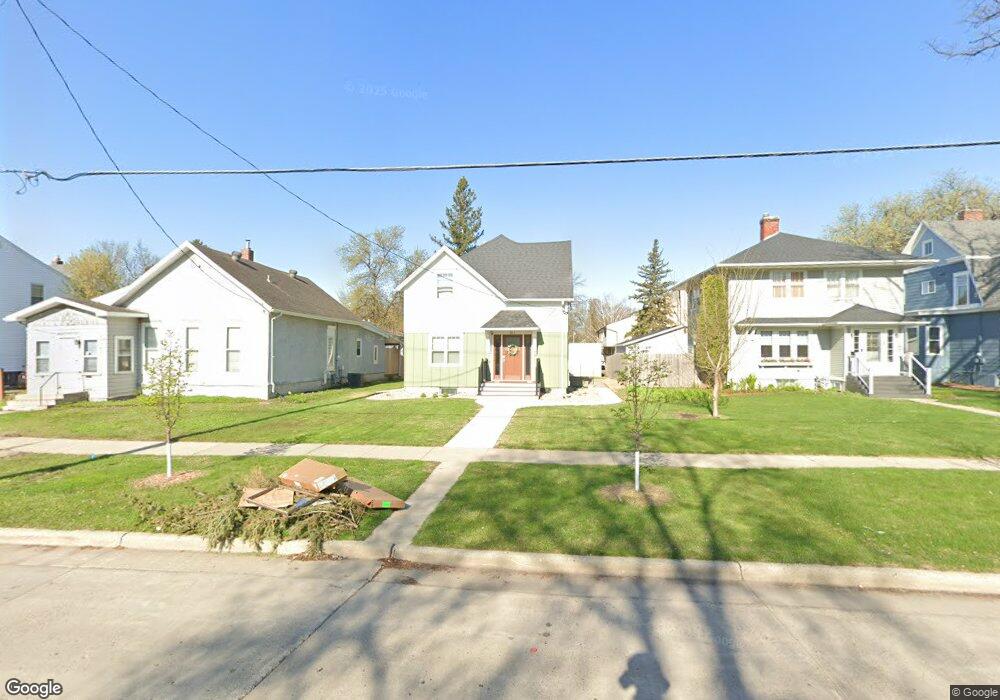 811 9th St S, Fargo, ND 58103 - photo 1