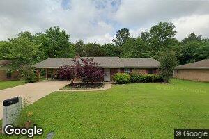 2304 Holly Hill Dr, Tupelo, MI 38801