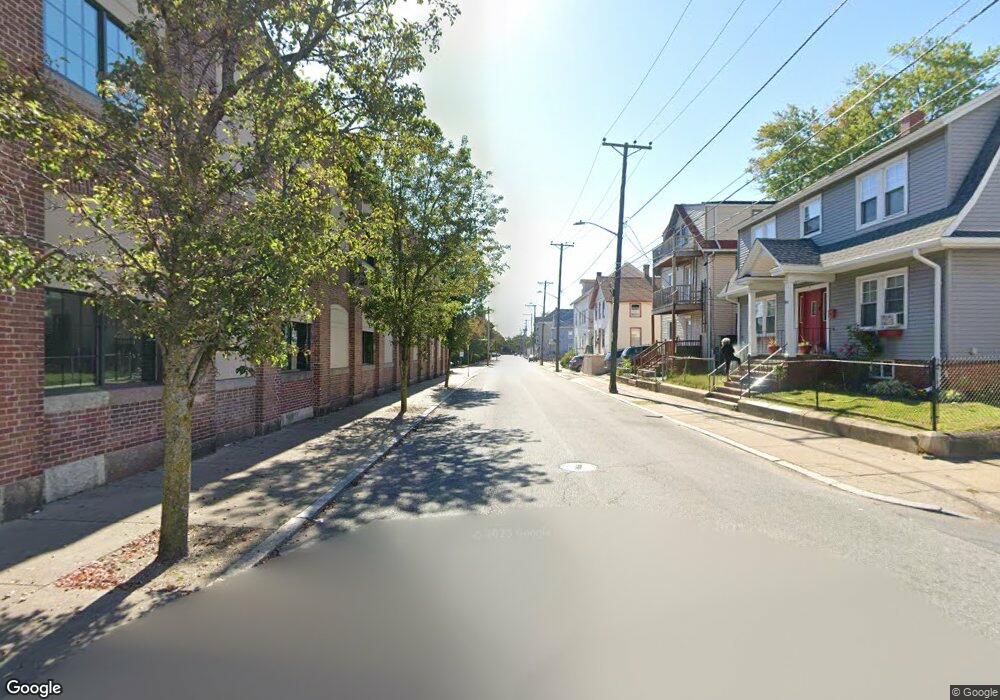 272 Woodbine St unit 272/274, Pawtucket, RI 02861 - photo 1