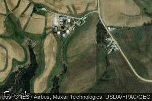 19339 Midway Rd, Holy Cross, IA 52053