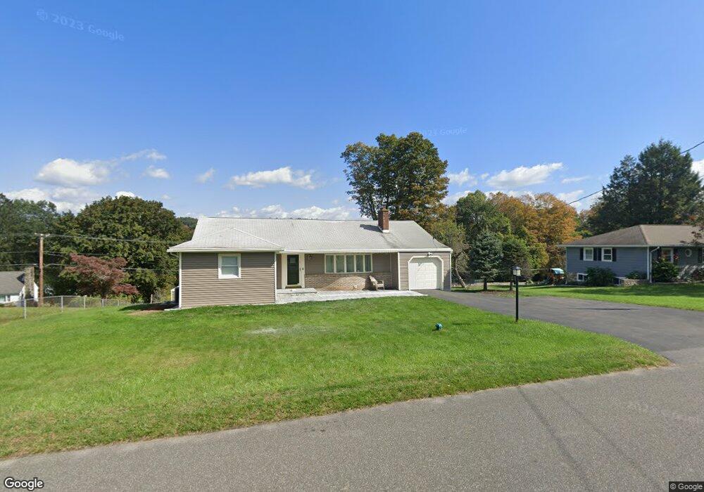 4 Dana Rd unit 2, Danbury, CT 06811 - photo 1