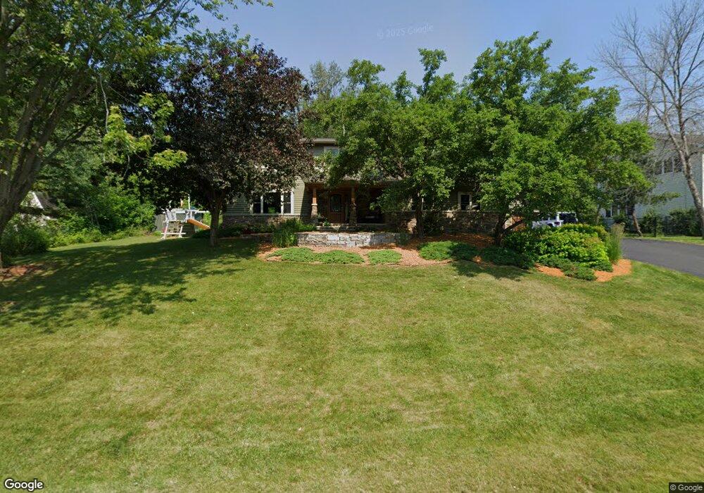 1101 Valley Dr, Duluth, MN 55804 - photo 1