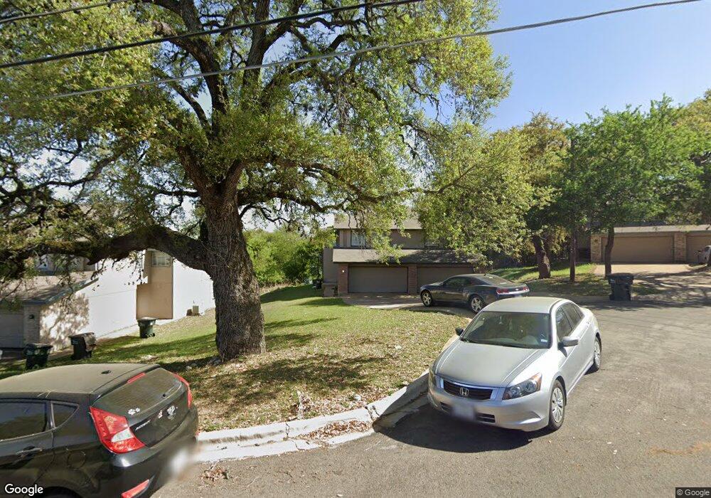 117 Crest Dr unit 119, San Marcos, TX 78666 - photo 1