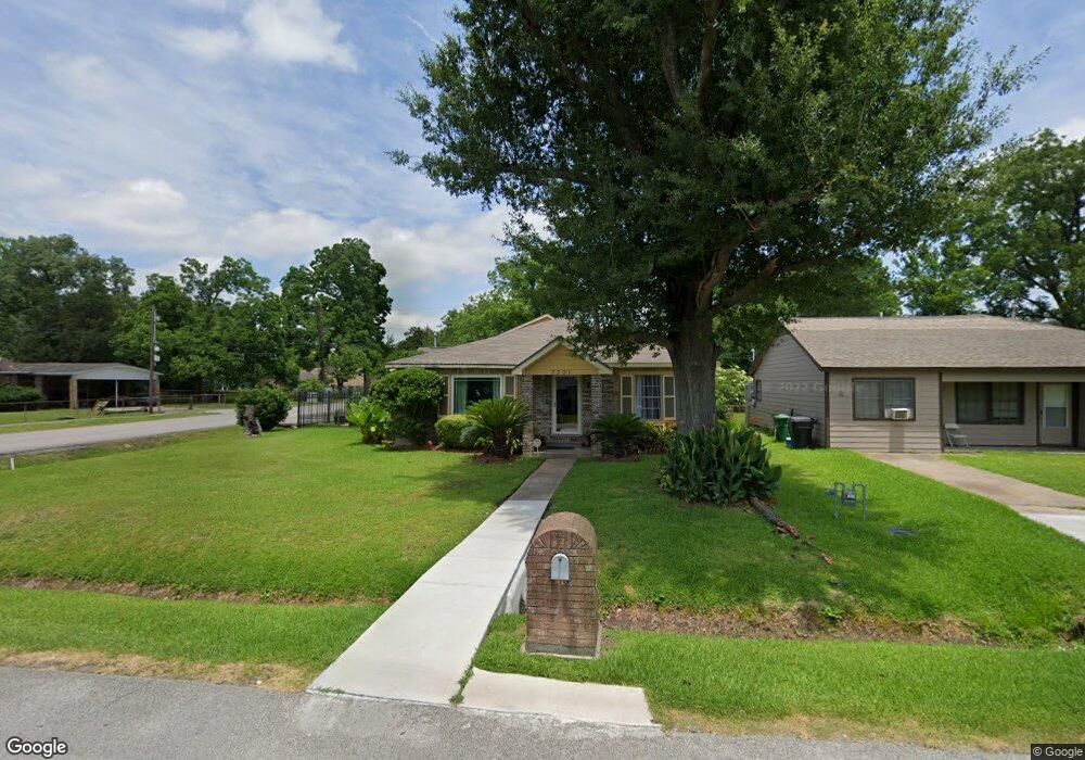 7301 Saint Louis St, Houston, TX 77028 - photo 1