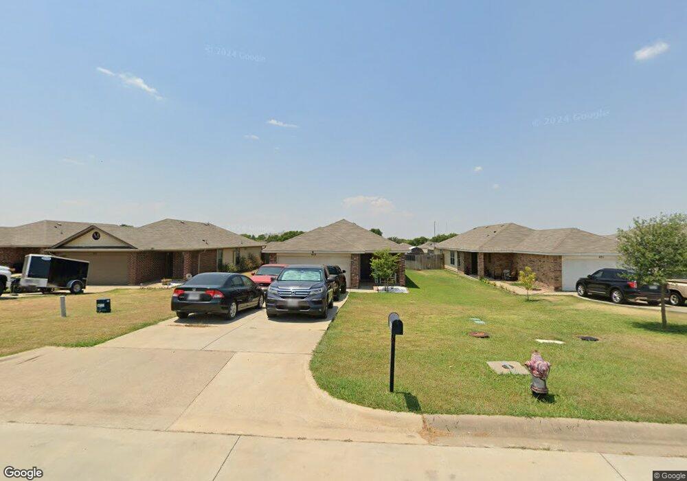 419 Glenwood St, Gainesville, TX 76240 - photo 1