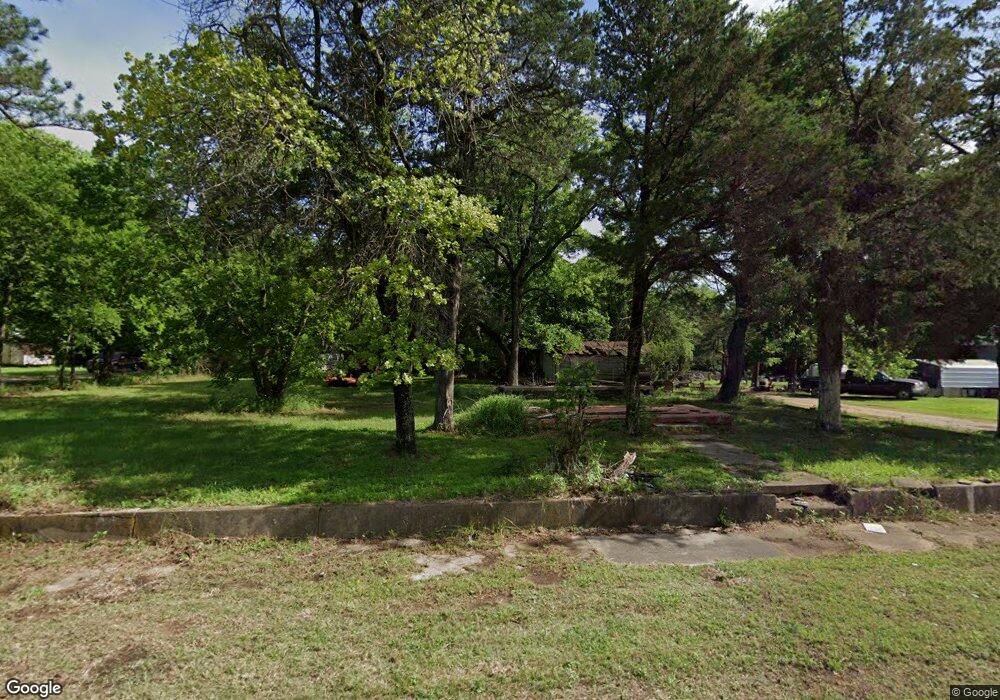 1002 3rd Ave NE, Ardmore, OK 73401 - photo 1