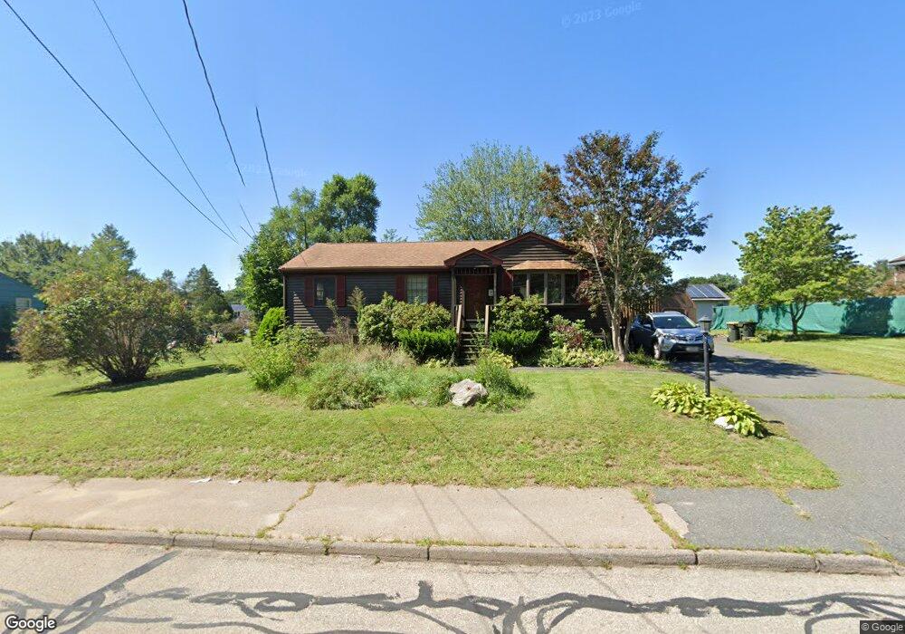 176 N Main St, Bellingham, MA 02019 - photo 1