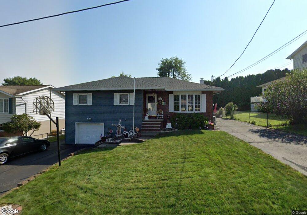 34 Circle Dr, Hanover Township, PA 18706 - photo 1