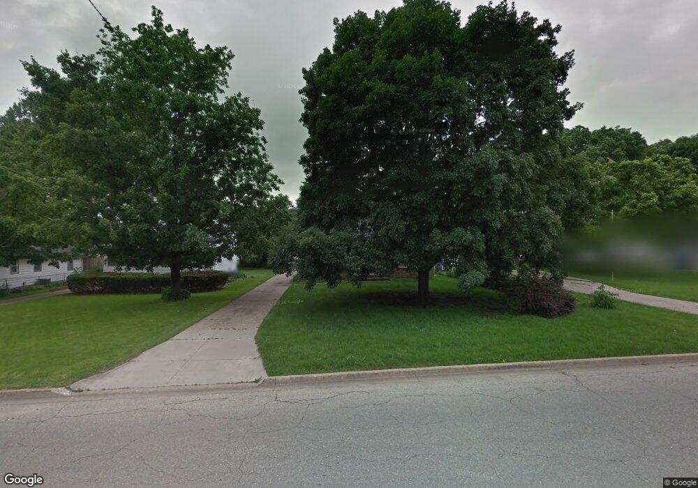 1932 E 29th St, Des Moines, IA 50317 - photo 1