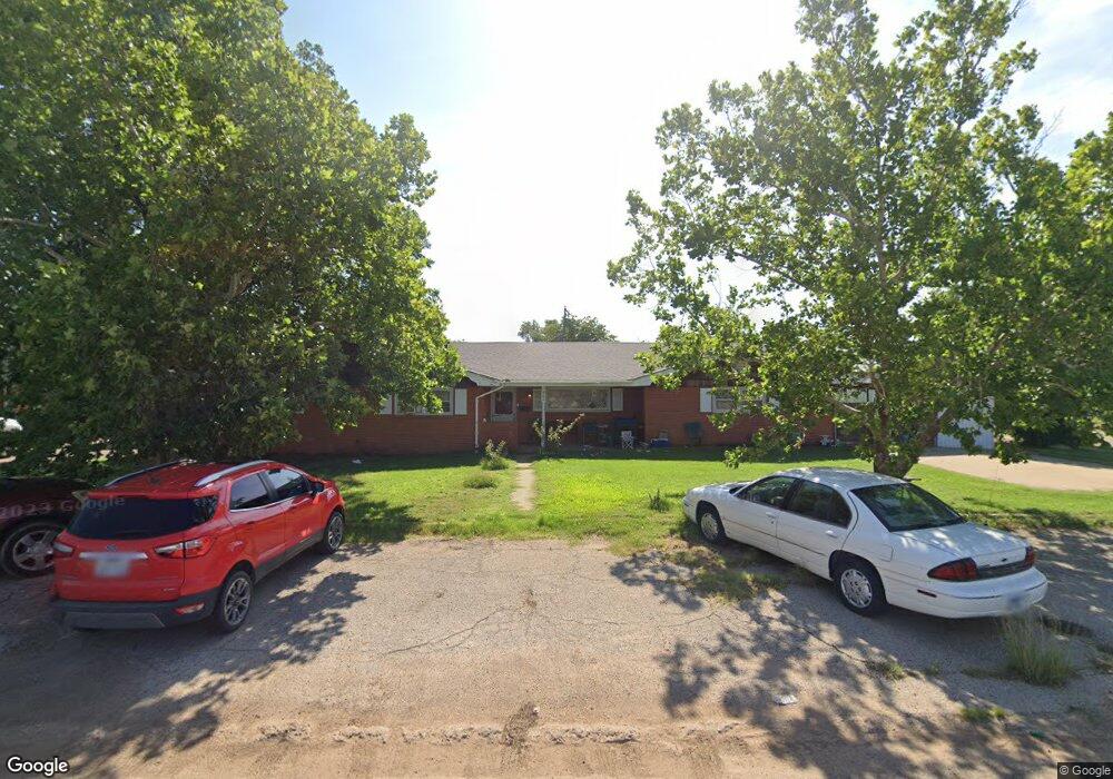 800 Canyon St, Plainview, TX 79072 - photo 1