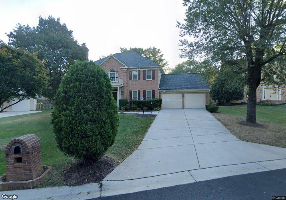 5828 Mossrock Dr, Rockville, MD 20852 - photo 1