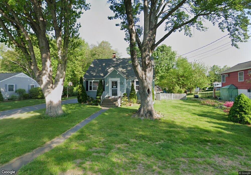 75 Woodridge Cir, Trumbull, CT 06611 - photo 1