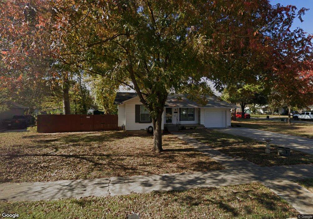 411 Norwood Dr, Hurst, TX 76053 - photo 1