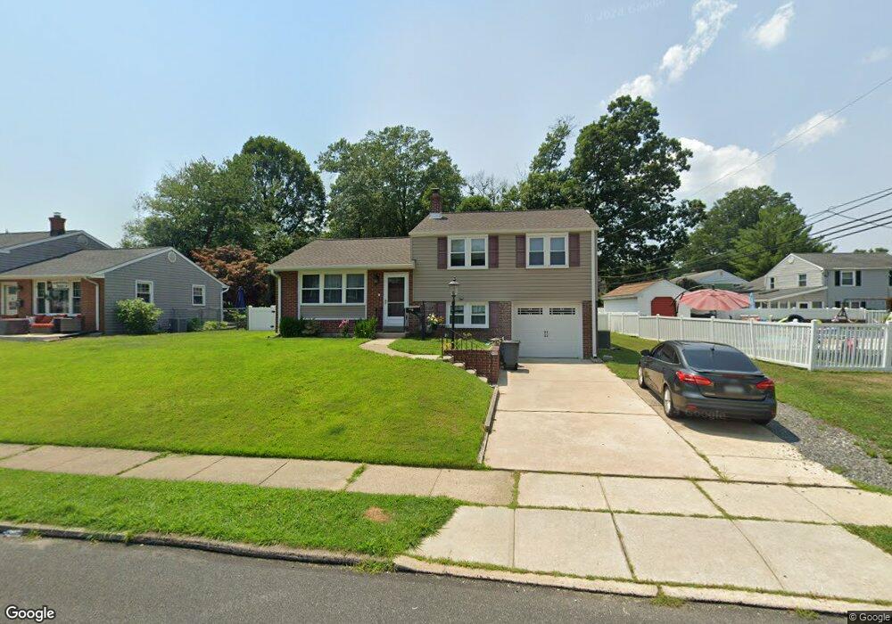 545 Eisenhower Ave, Woodlyn, PA 19094 - photo 1
