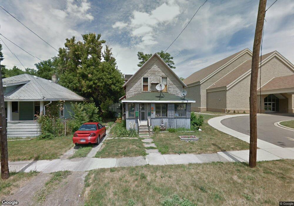 1629 Broadway Blvd, Flint, MI 48506 - photo 1