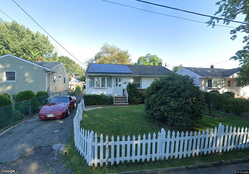 17 Austin St, Sewaren, NJ 07077 - photo 1