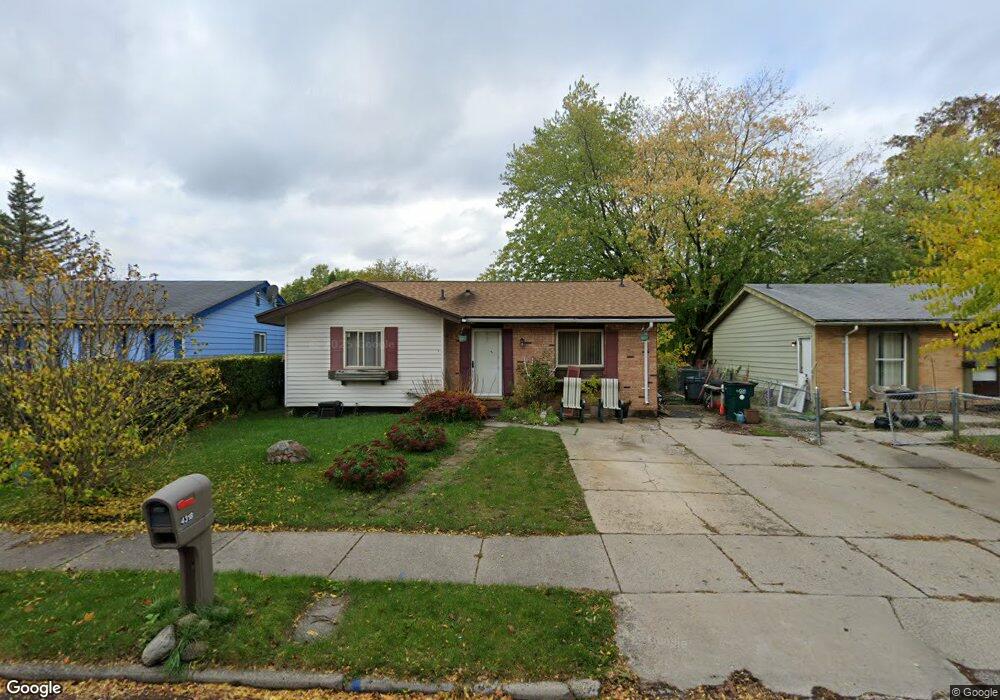 4318 Macdougal Cir, Lansing, MI 48911 - photo 1