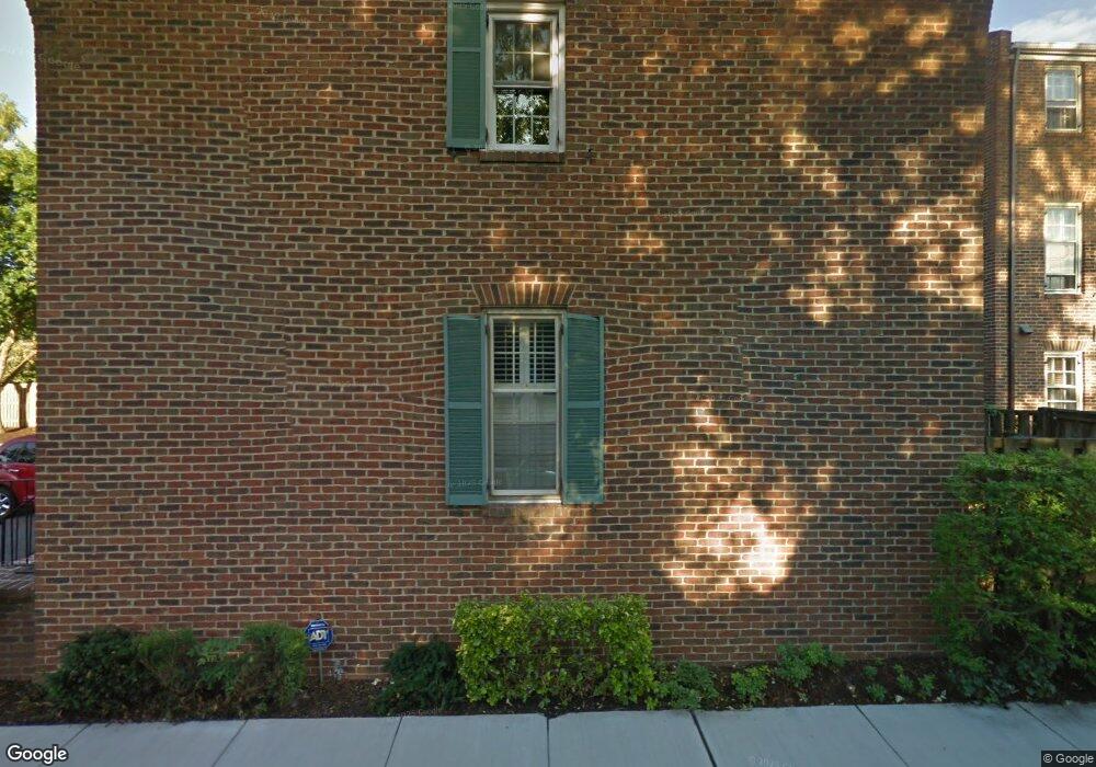 1306 Seaport Ln, Alexandria, VA 22314 - photo 1