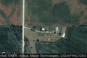 2451 Dewberry Ave, Batavia, IA 52533