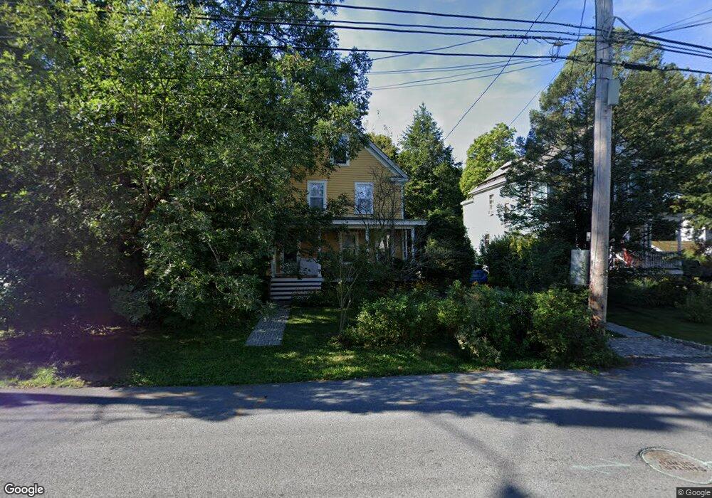 10 de Laval Place, Poughkeepsie, NY 12601 - photo 1