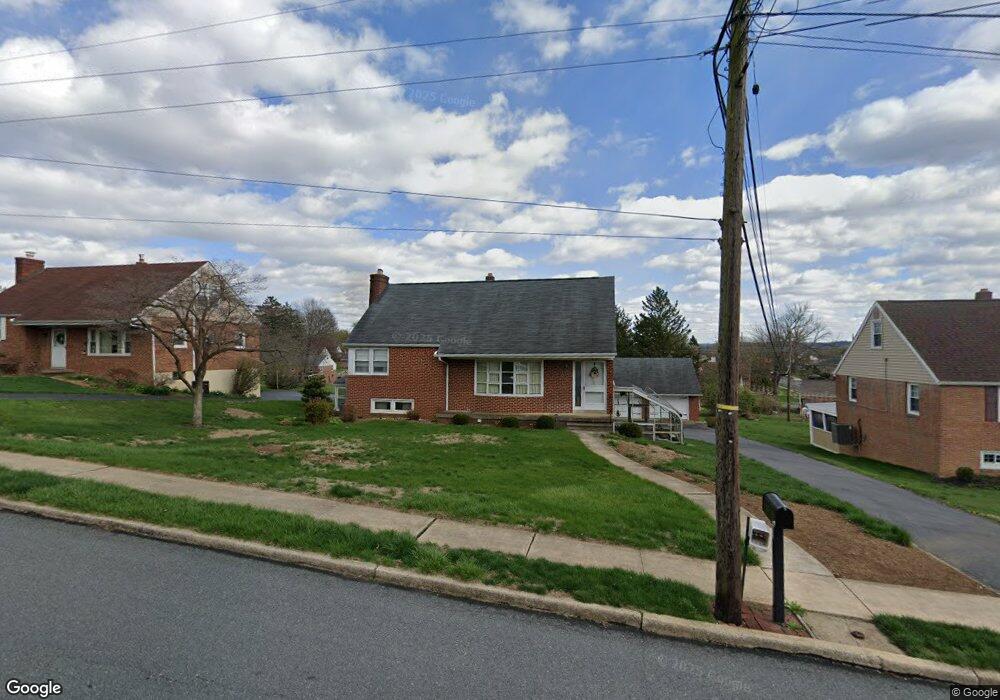 213 W 38th St, Reading, PA 19606 - photo 1