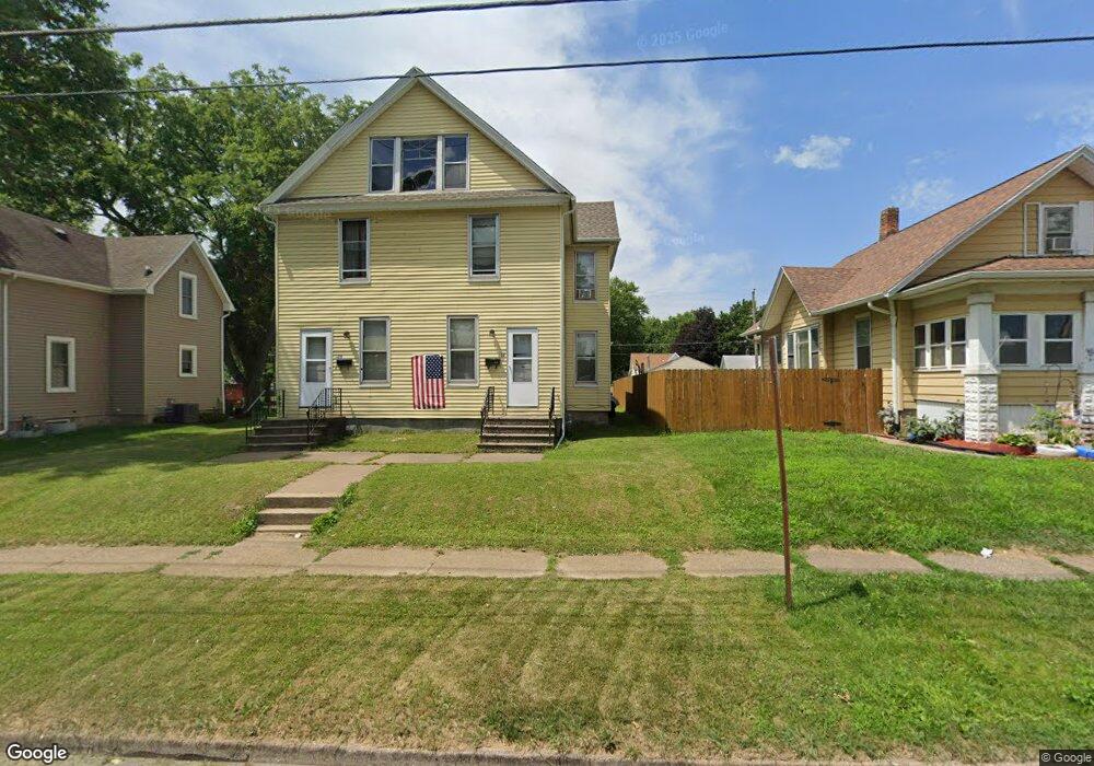418 S Clark St, Davenport, IA 52802 - photo 1