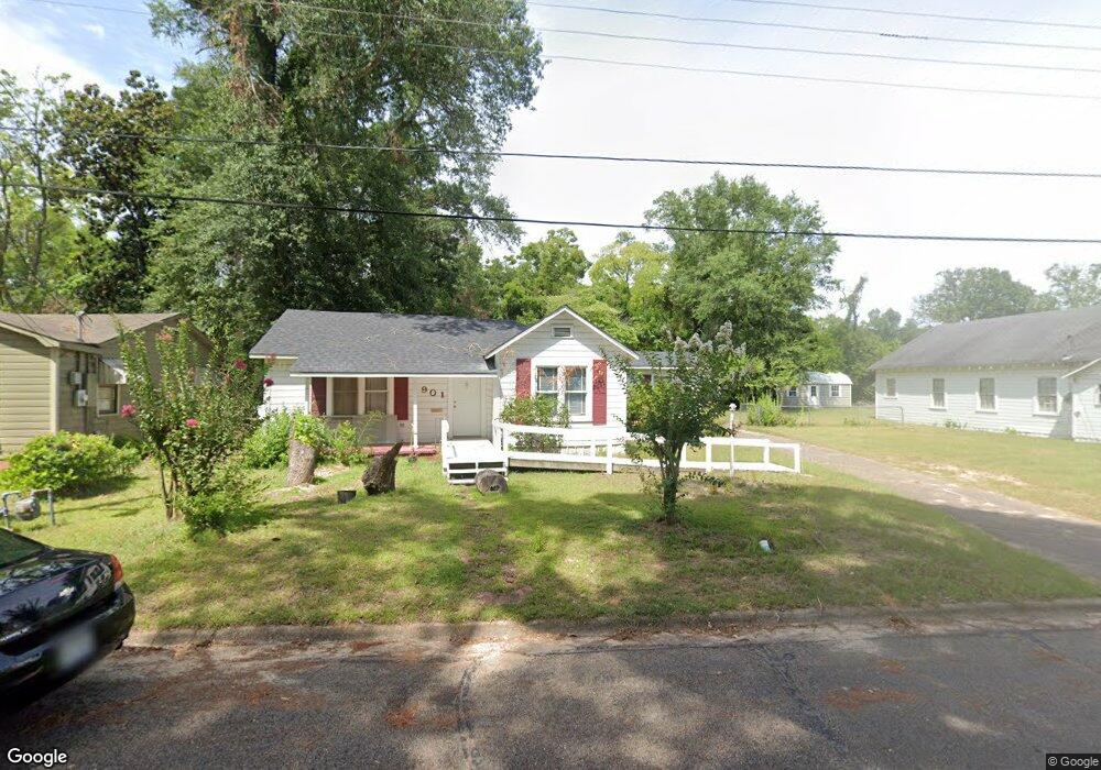 901 Cariker St, Nacogdoches, TX 75961 - photo 1