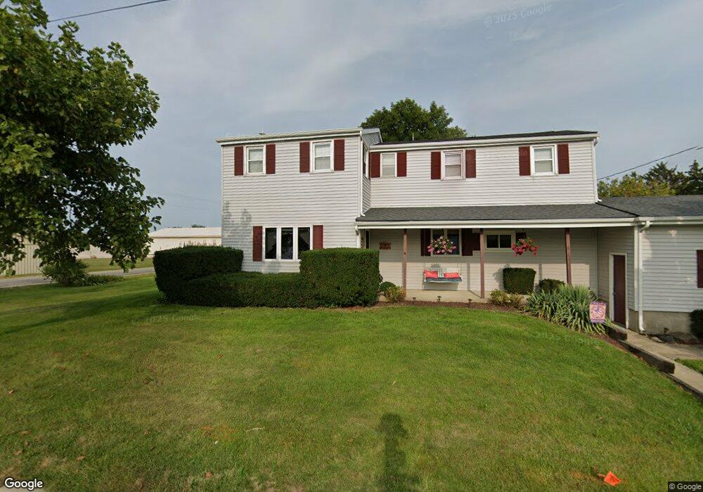 208 S Prairie St, Tuscola, IL 61953 - photo 1