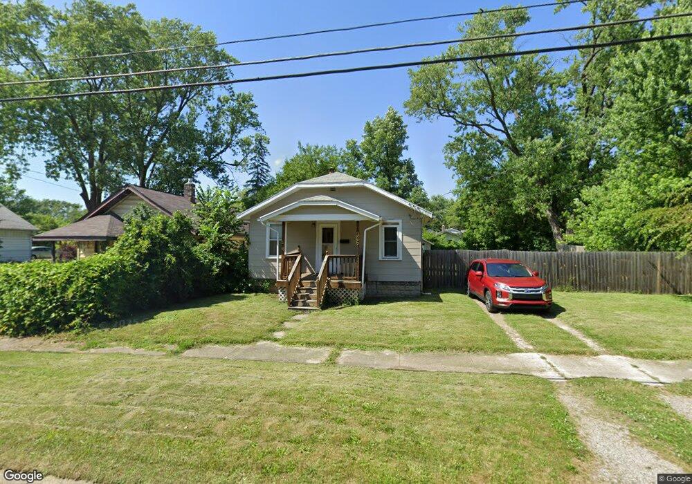 926 Clinton St, Flint, MI 48507 - photo 1