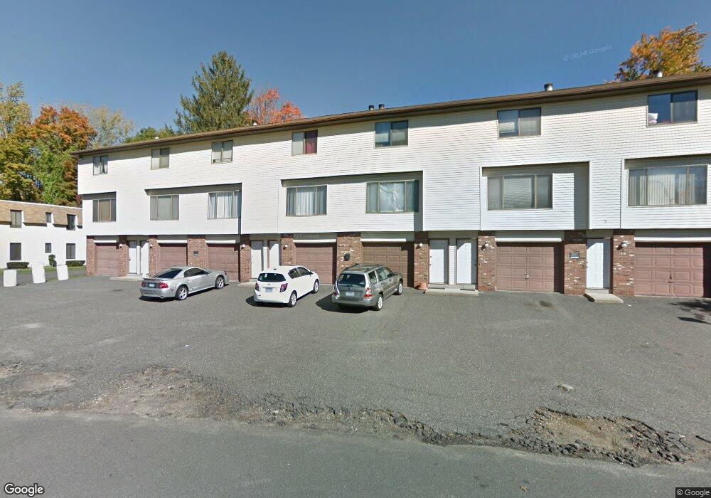 18 Dallas Terrace unit 5, Waterbury, CT 06705 - photo 1