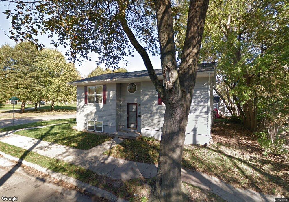 1142 Kingsley Ct, Lansing, MI 48915 - photo 1