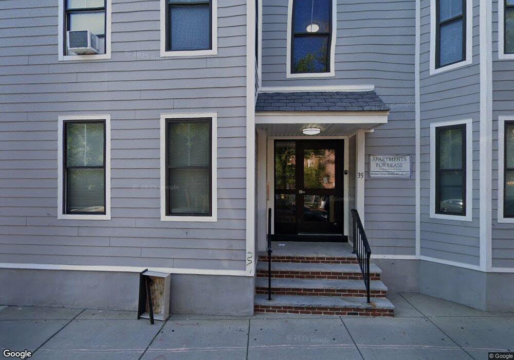 35 Brookline St unit 3, Cambridge, MA 02139 - photo 1