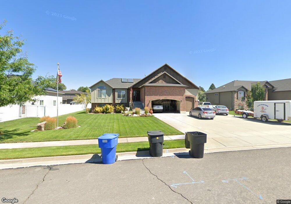 2004 N 4800 W unit 13, Ogden, UT 84404 - photo 1