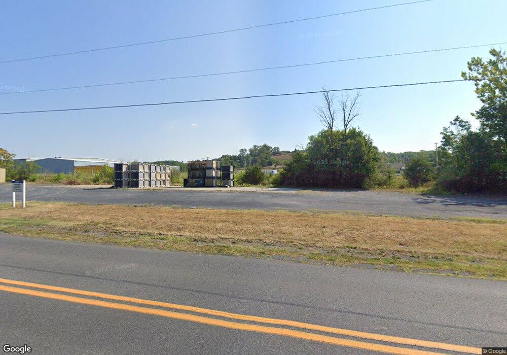 921 E Queen St, Strasburg, VA 22657 - photo 1