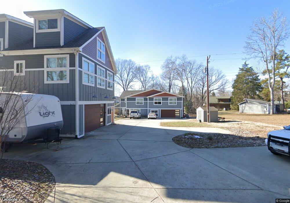 5527 Riverfront Rd, Clover, SC 29710 - photo 1